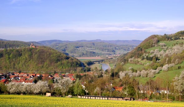Blick auf Werleshausen und die Werrapforte